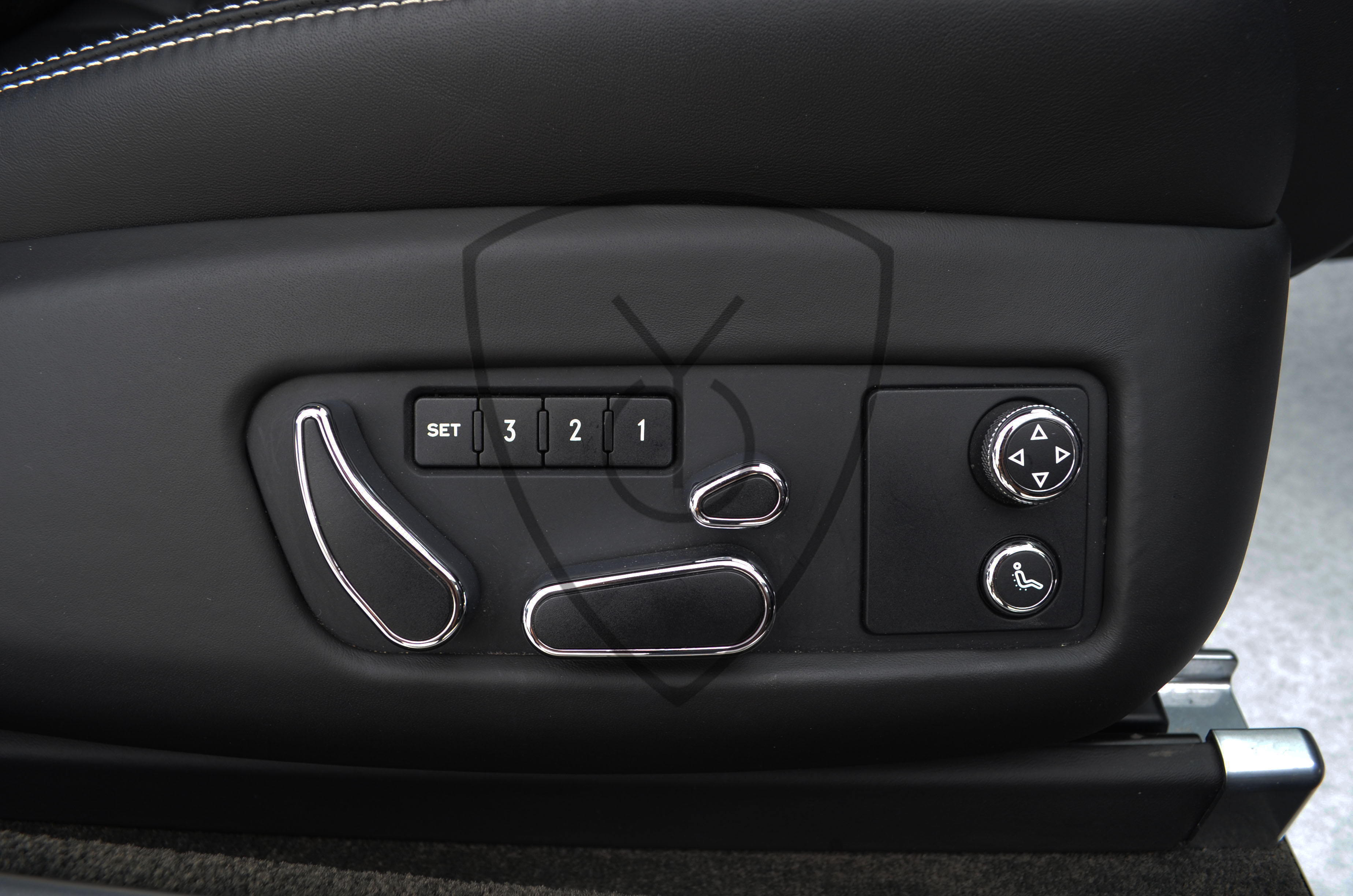 BENTLEY CONTINENTAL — image 8